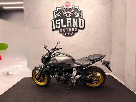 YAMAHA MT-07 ABS YAMAHA MT-07 ABS